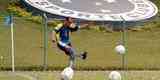 Volante Ricardinho, jogador que mais conquistou ttulos pelo Cruzeiro (15), na Toca da Raposa I, em 2000