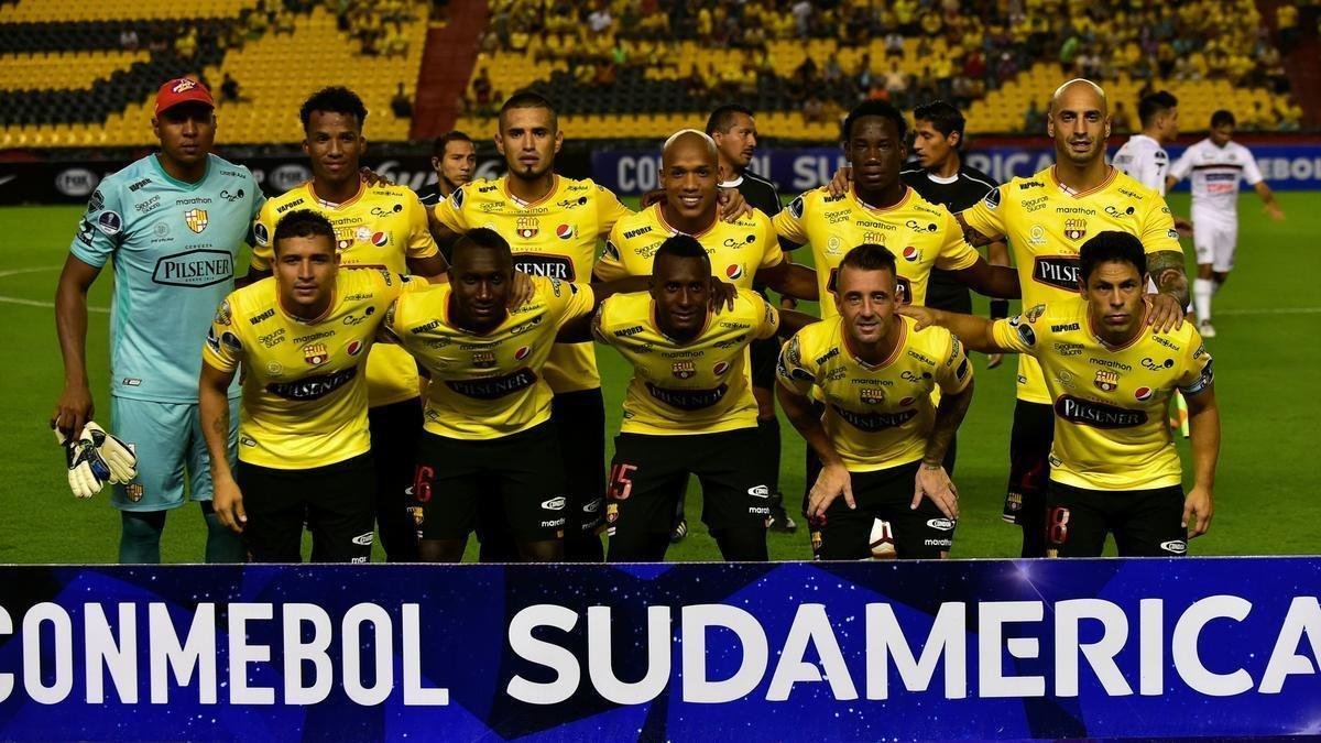 Barcelona de Guayaquil: Est classificado para a segunda fase. Entrar diretamente nos grupos se a LDU for campe da segunda etapa do Campeonato Equatoriano.
