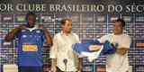 O volante Rodrigo Souza e o lateral-esquerdo Samudio foram contratados pelo Cruzeiro no incio da temporada 2014