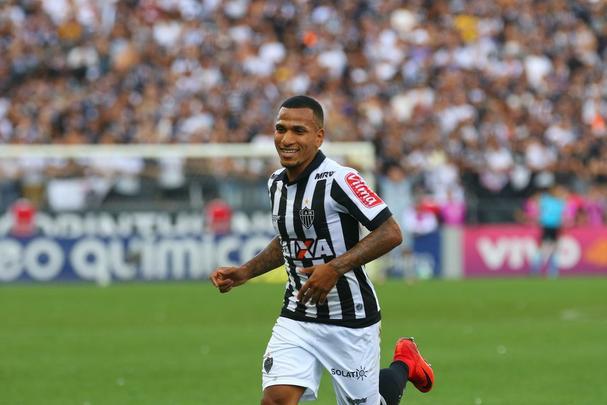 Galo empatou com Corinthians por 2 a 2, em Itaquera, e ficou mais distante da Copa Libertadores