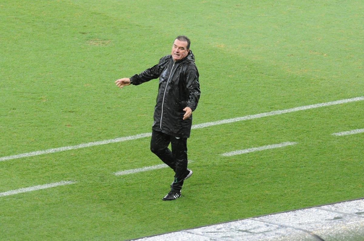 Cruzeiro x Juventude: fotos do jogo desta sexta-feira, no Mineiro, pela 16 rodada da Srie B