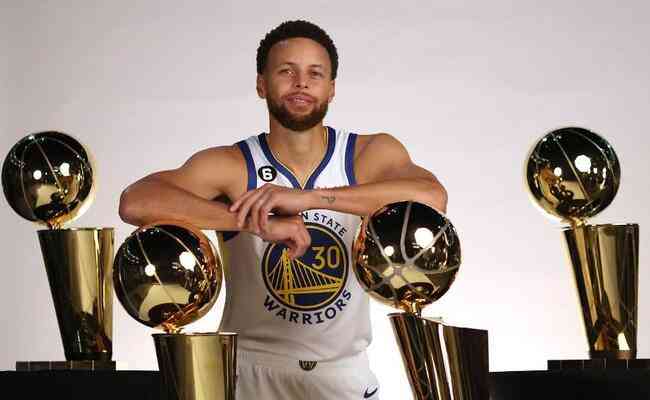 Stephen Curry, armador quatro vezes campeo da NBA com o Golden State Warriors