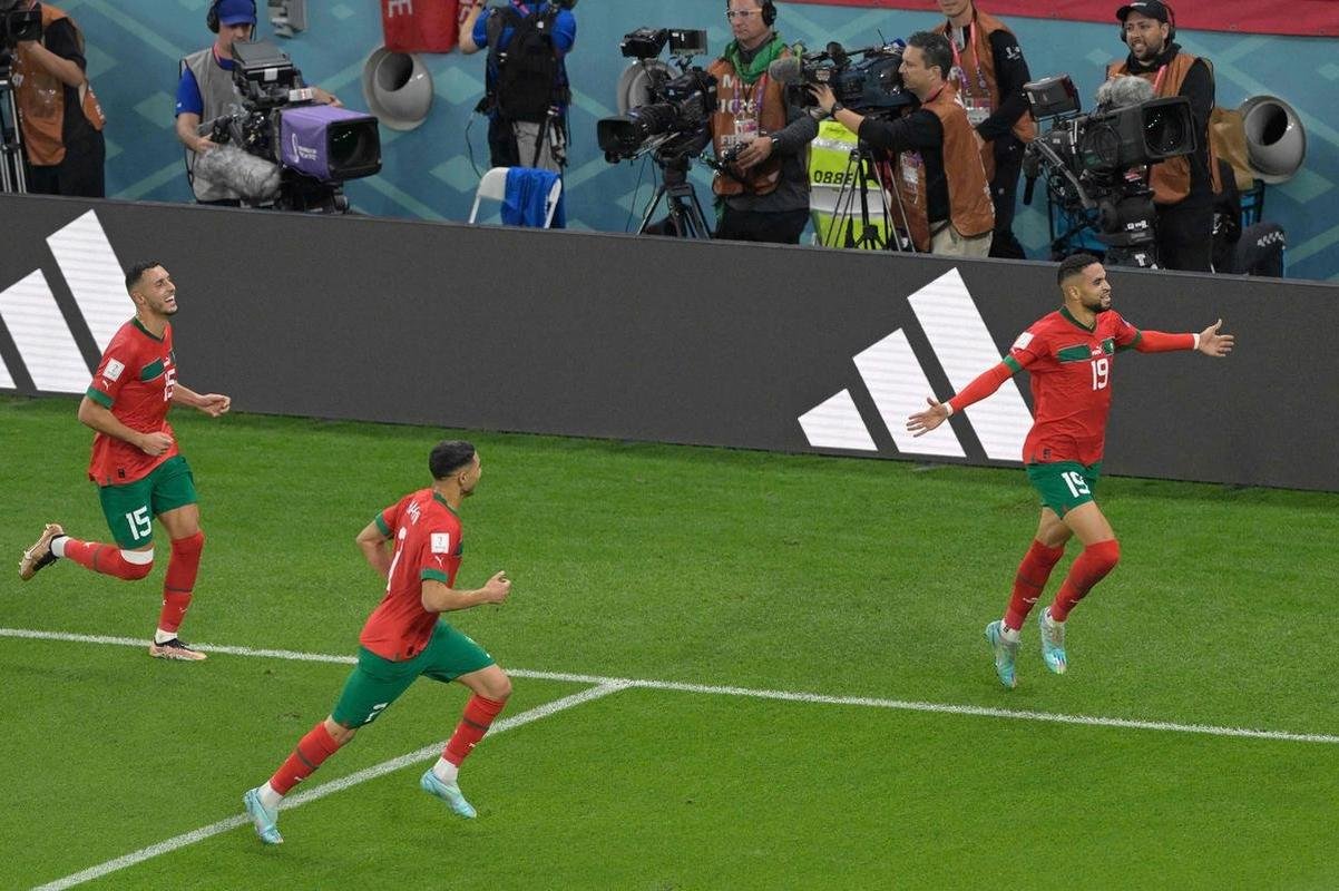 Fotos do gol de Youssef En-Nesyri, de Marrocos, sobre Portugal, pelas quartas de final da Copa do Mundo de 2022, no Catar