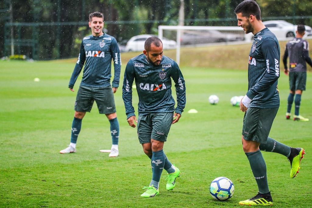 Levir comanda treino ttico na Cidade do Galo; veja fotos