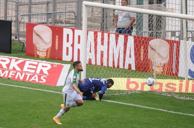 Amrica e Athletico-PR se enfrentaram no Independncia, pela 20 rodada da Srie A do Brasileiro