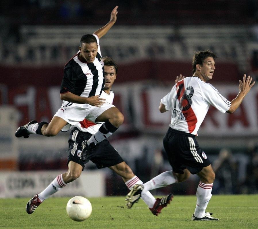 O Paulista de Jundia estreou na Libertadores em 15 de fevereiro de 2006