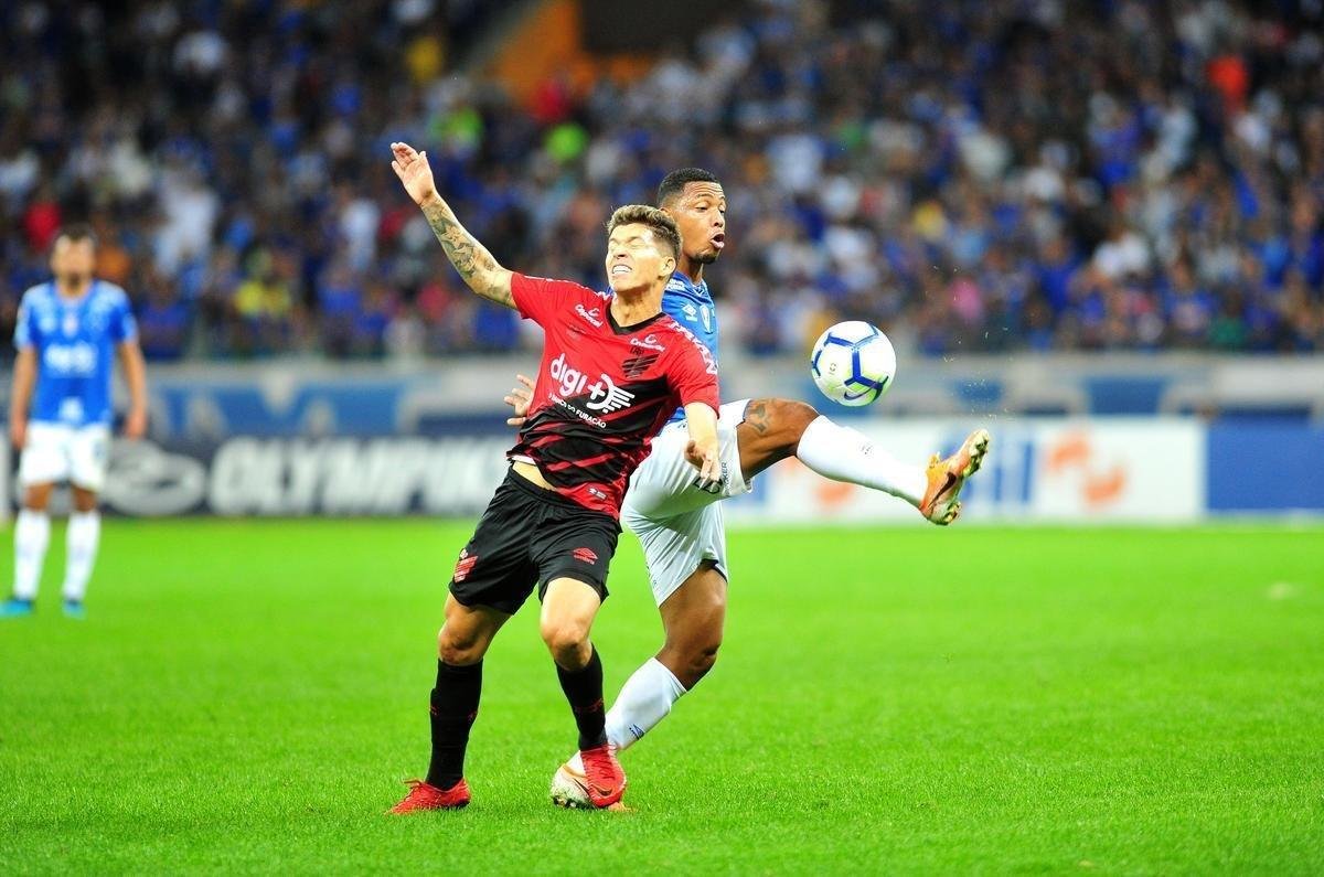 Fotos do segundo tempo de Cruzeiro x Athletico, no Mineiro, pela 12 rodada do Brasileiro