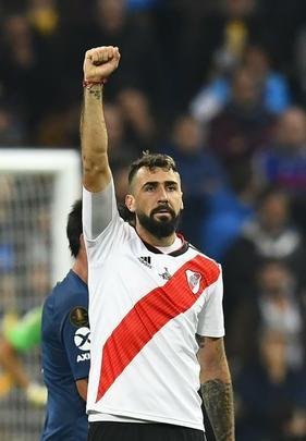No segundo tempo, Lucas Pratto empatou para o River Plate no Santiago Bernabéu