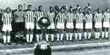 Estudiantes-ARG (1968) - Tetracampeão da Copa Libertadores, o Estudiantes-ARG conquistou as taças de 1968, 1969, 1970 e 2009. Na campanha que culminou com a primeira delas, o time foi o melhor da primeira fase empatado com o Palmeiras. Na segunda fase (também em grupos), superou Independiente-ARG e Universitario-PER. Em seguida, eliminou o Racing-ARG na semifinal e o Palmeiras na decisão.