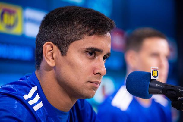 Dia movimentado com apresentações e treino no Cruzeiro
