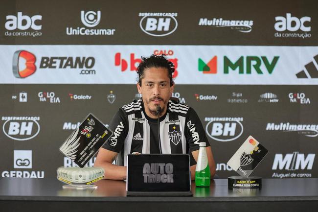 Mauricio Lemos: livre no mercado após acordo com o Fenerbahçe, da Turquia (sem custos para aquisição de direitos). Jogador abriu mão de valores que tinha a receber em troca da liberação antecipada.