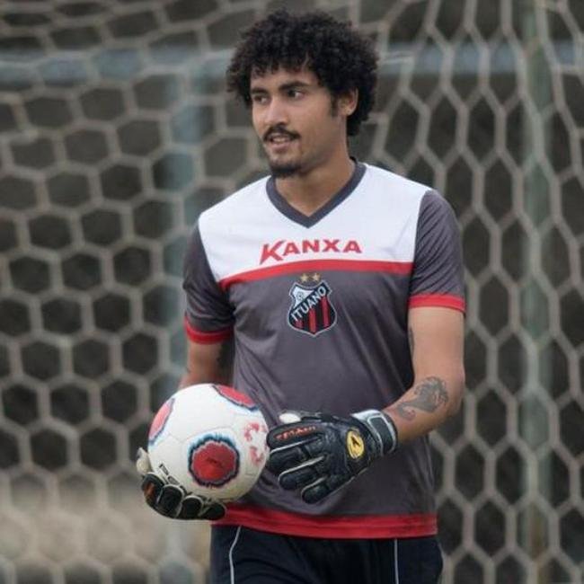 Jovem goleiro Jian Kayo, do Ituano, foi encontrado morto em casa, aos 21 anos de idade. Jogador tamb�m teve passsagem pela categoria de base do S�o Paulo