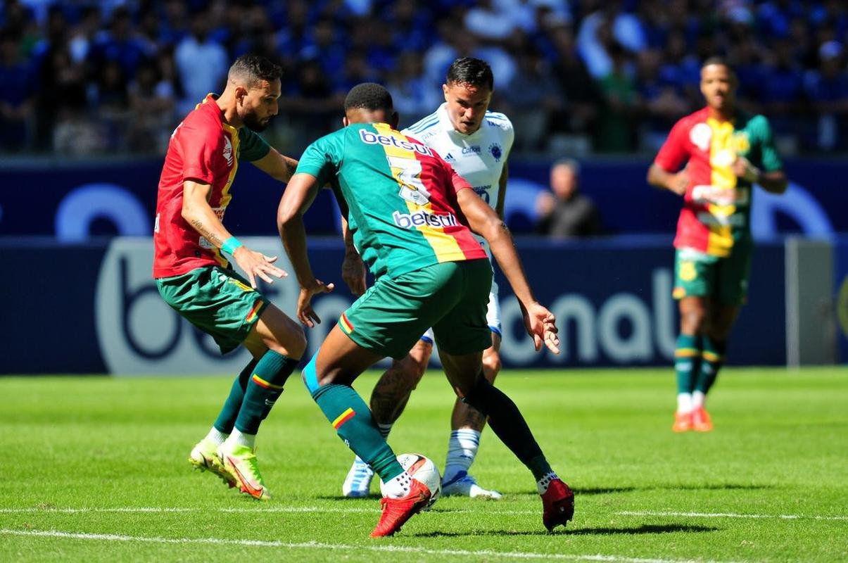 Veja fotos do jogo Cruzeiro x Sampaio Corra, no Mineiro
