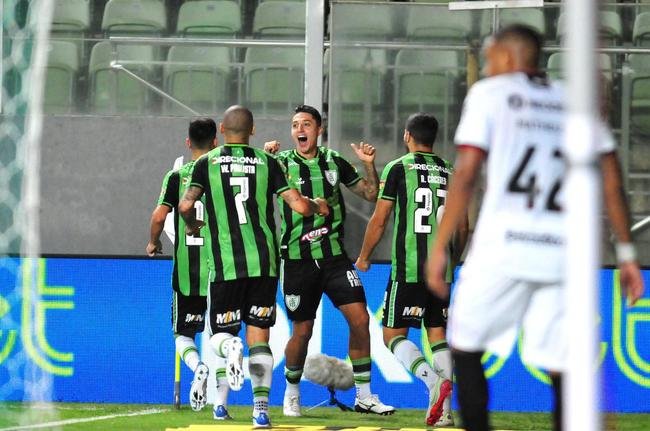 Fotos do jogo entre Am�rica e Athletico-PR, no Independ�ncia, pelo Campeonato Brasileiro de 2022