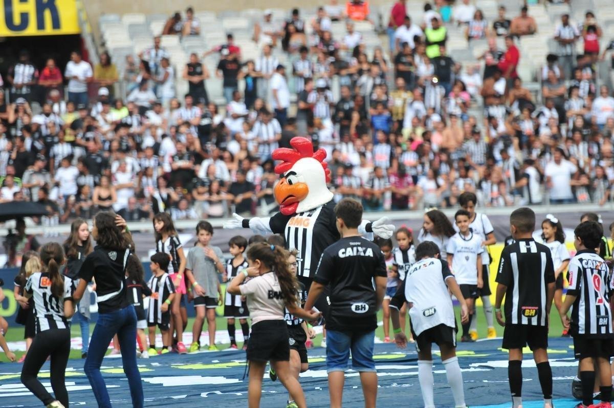 Fotos das torcidas de Atltico e Amrica no clssico deste domingo, no Mineiro, pela 10 rodada do Estadual