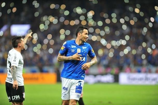 No segundo tempo, Cruzeiro tentou ampliar a vantagem e teve trs chances reais