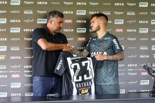 Apresentação do meia Nathan, novo jogador do Atlético