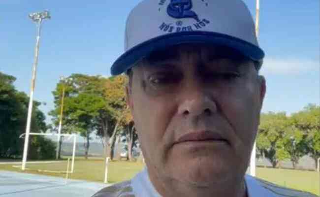 Pedrinho aparenta estar abatido em vdeo gravado para a torcida do Cruzeiro