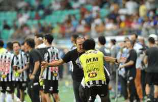 Com gols de Hulk, de pnalti, e Keno (e), o Galo virou sobre o Bahia, por 3 a 2 e chegou ao bicampeonato brasileiro