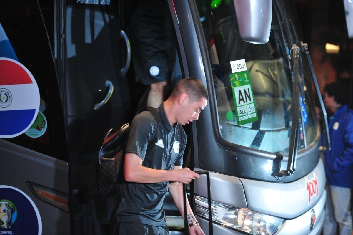 Seleo Paraguaia chegou ao hotel na Regio Centro-Sul de Belo Horizonte na noite desta segunda