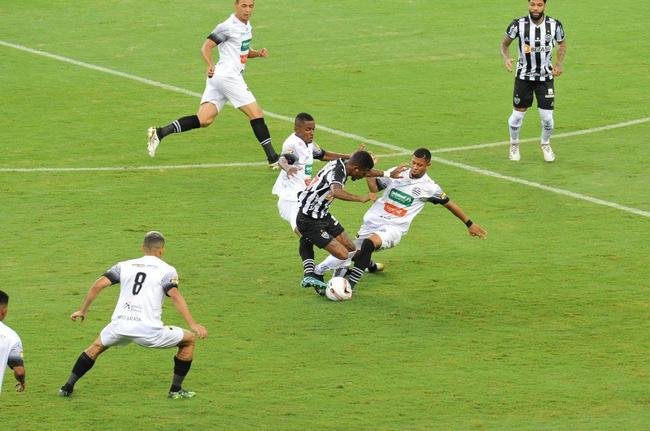 O Atltico recebeu o Athletic nesta tera-feira (15), no Mineiro, em Belo Horizonte. A partida, vlida pela 7 rodada do Campeonato Mineiro de 2022, marcou o centsimo jogo do goleiro Everson com a camisa do Galo.