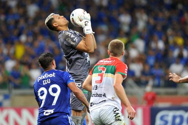 Fotos do jogo entre Cruzeiro e Brusque, no Mineiro, em Belo Horizonte, pela segunda rodada da Srie B do Campeonato Brasileiro