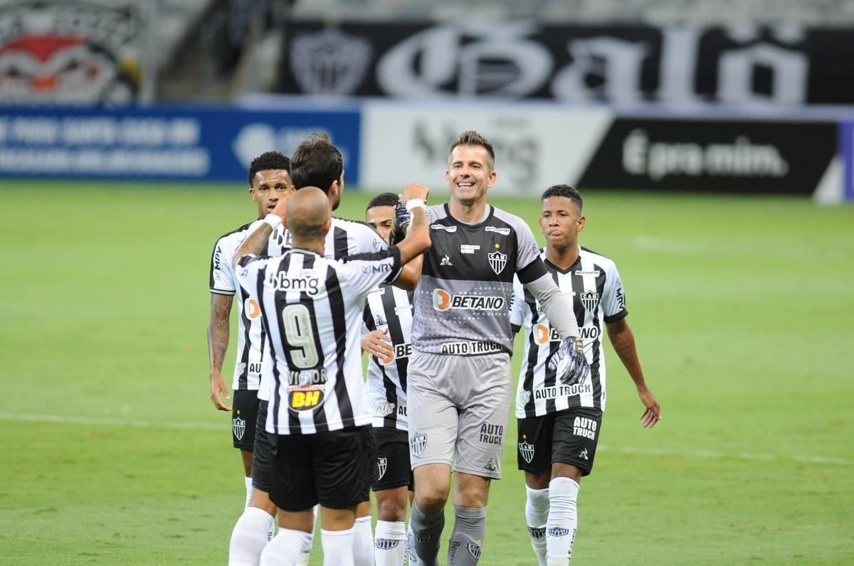 Galo venceu a URT na despedida do goleiro Victor