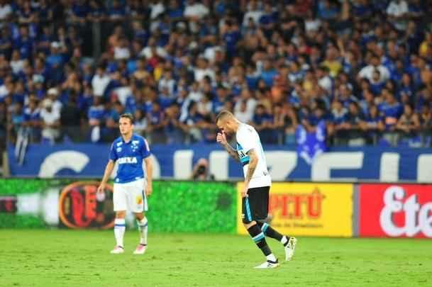 Imagens de Cruzeiro x Grmio, no Mineiro, pelas semifinais da Copa do Brasil