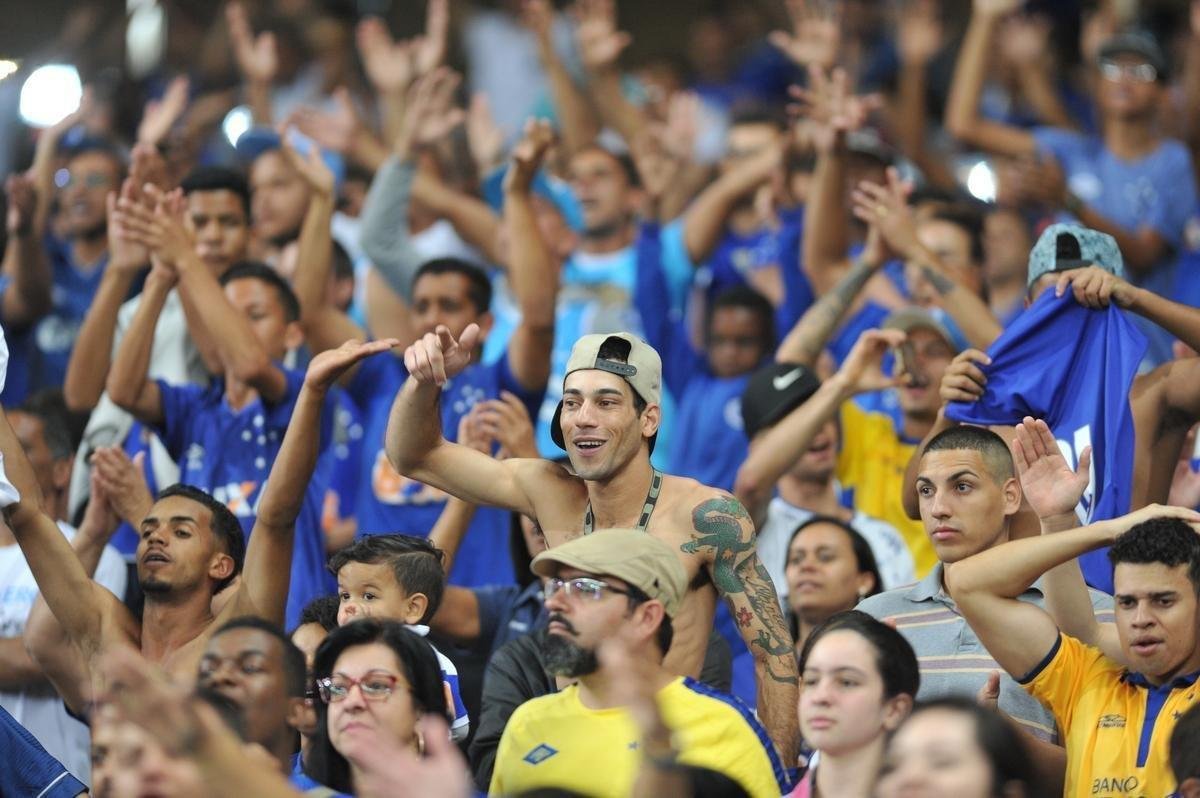 Fotos da torcida do Cruzeiro, no Mineiro, na vitria por 2 a 1 sobre o Fluminense, pela 21 rodada do Brasileiro