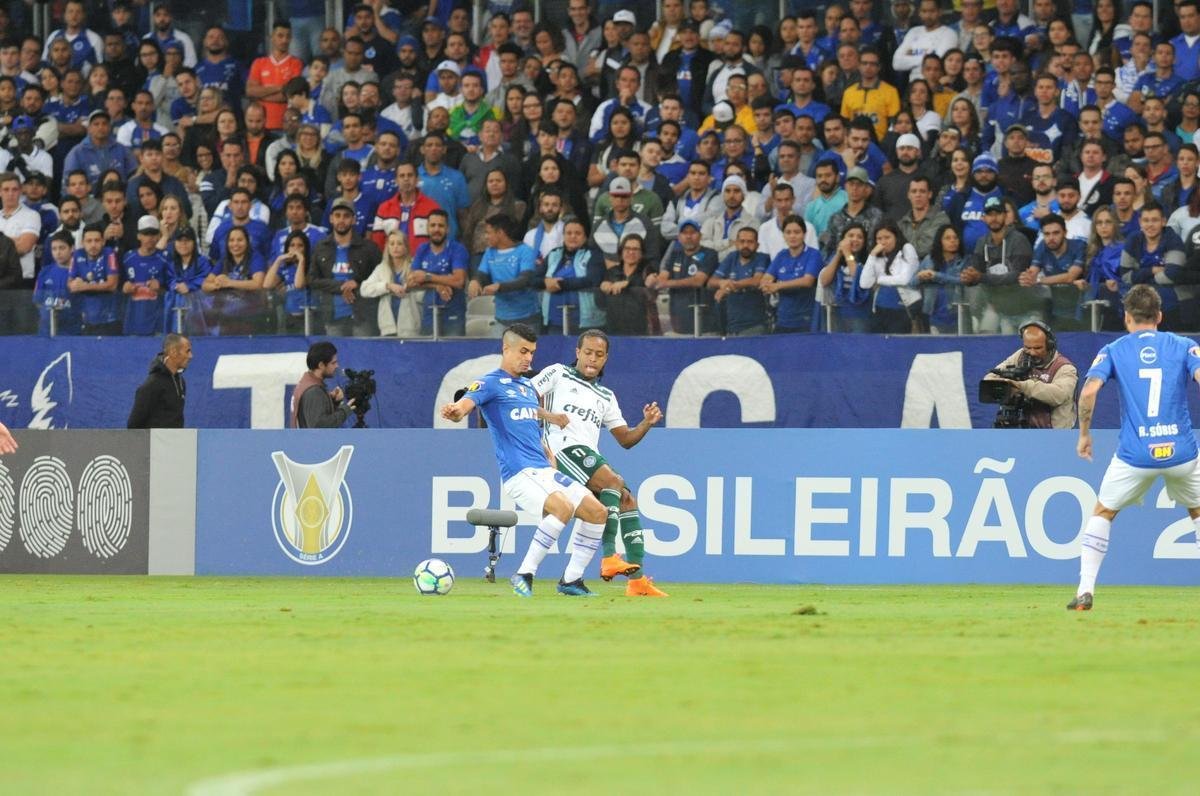 Cruzeiro e Palmeiras mediram foras, no Mineiro, pela oitava rodada do Campeonato Brasileiro