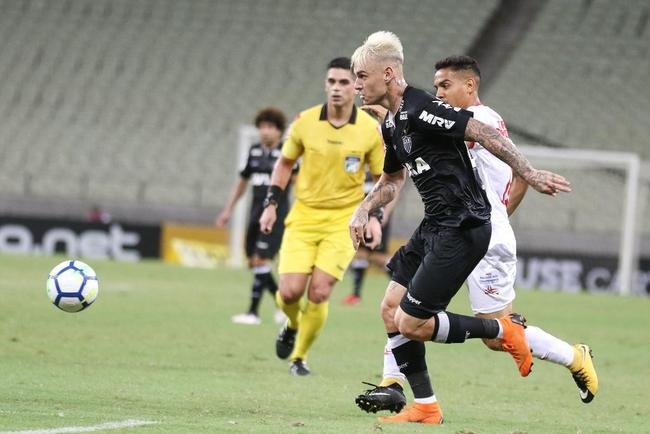 Veja imagens do empate entre Ferrovirio-CE e Atltico no Castelo