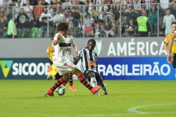 Galo derrotou Flamengo por 2 a 1 e assumiu provisoriamente a segunda posio no Brasileiro