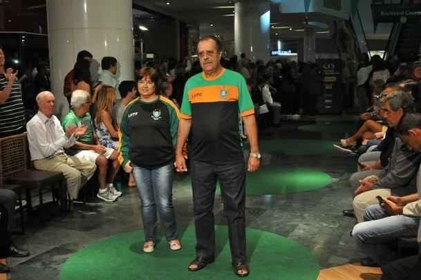 Amrica apresentou coleo de uniformes 2016, desenhados pelo estilista Ronaldo Fraga e produzidos pela Lupo