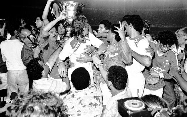 Em 1991, o Cruzeiro conquistou a Supercopa da Libertadores. Esse foi o segundo ttulo internacional do clube celeste. Na deciso, mais uma vez a Raposa superou o River Plate da Argentina