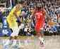 James Harden brilha, e Rockets derrota Warriors na prorrogao na NBA
