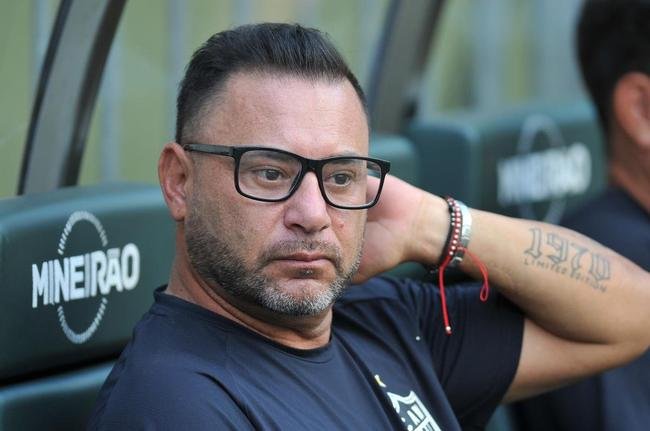 Fotos do jogo de ida da semifinal do Campeonato Mineiro, entre Caldense e Atltico, no Mineiro, em Belo Horizonte