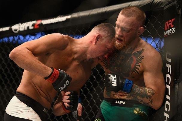 Veja imagens da fantástica luta entre Conor McGregor e Nate Diaz
