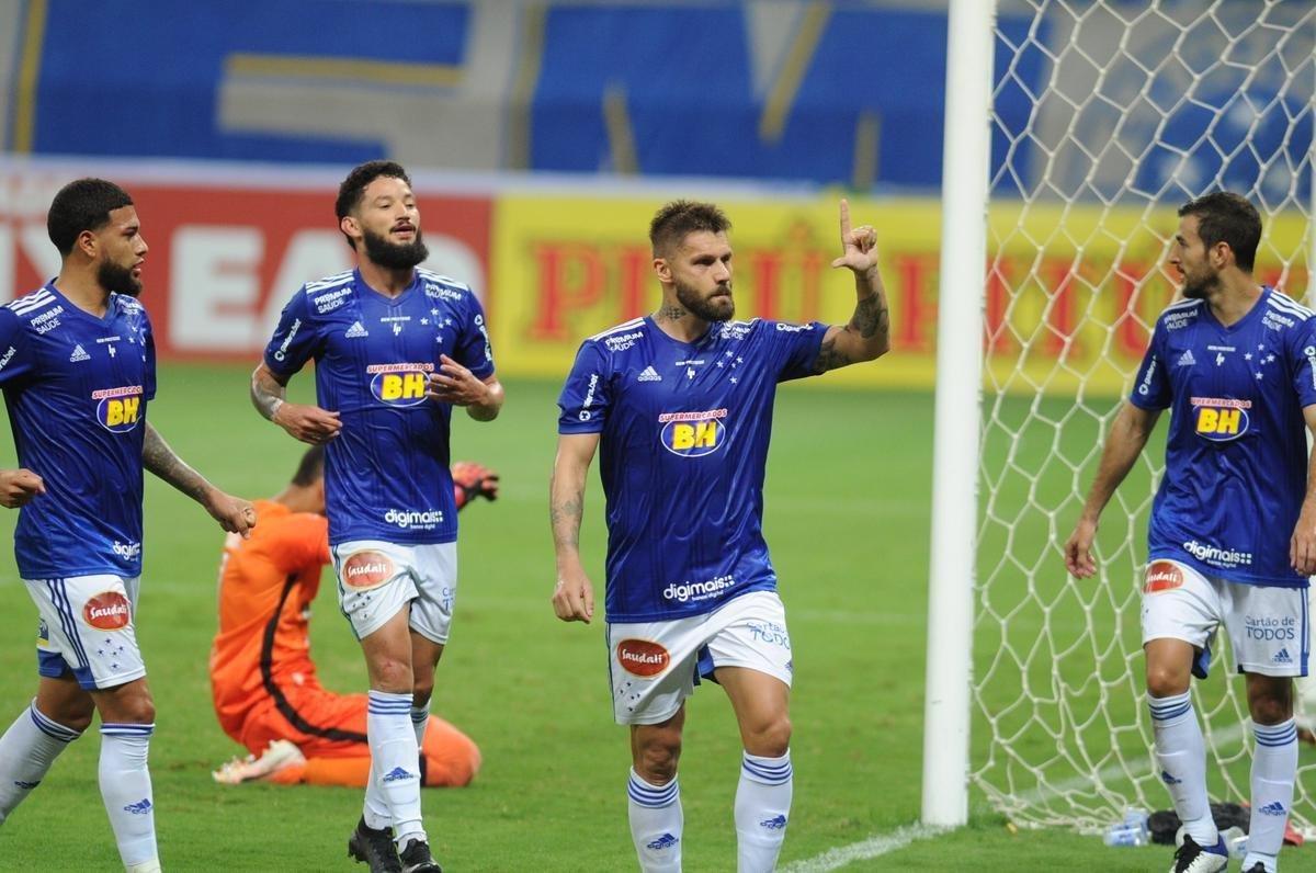Fotos do jogo entre Cruzeiro e Brasil de Pelotas-RS, no Mineiro, em Belo Horizonte, pela 26 rodada da Srie B do Campeonato Brasileiro (5/12/2020)