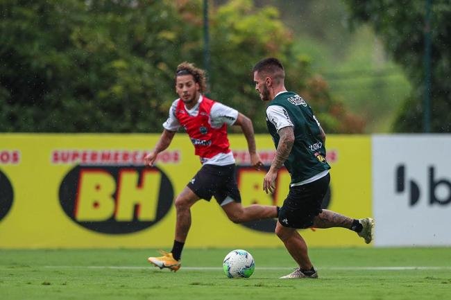 Fotos do primeiro treino de Hulk no Atlitco