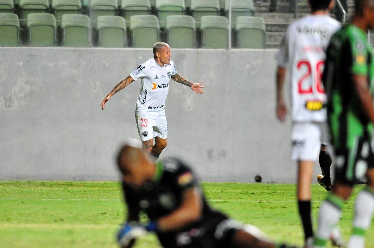 Fotos do gol de Arana, do Atltico, sobre o Amrica no clssico pela Copa Libertadores, no Independncia