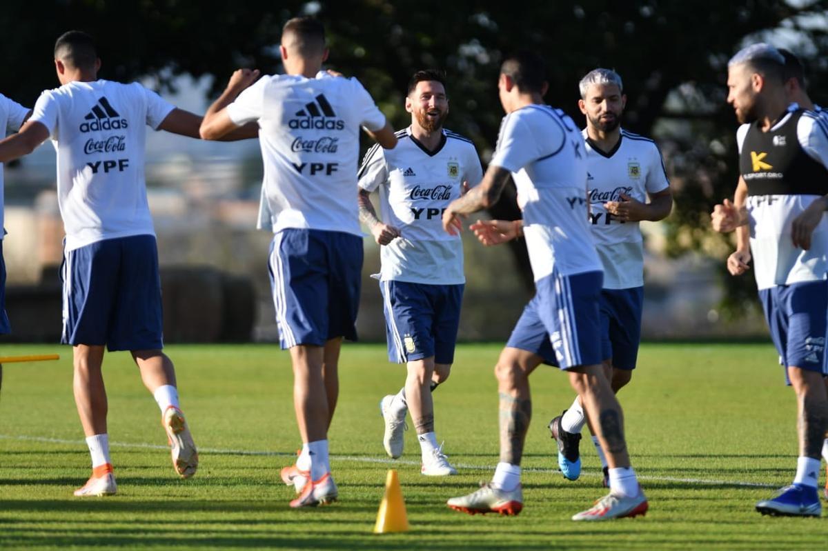 Na Toca II, Seleo Argentina fechou preparao para duelo com o Brasil