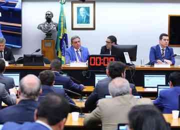 Deputado Felipe Carreras (PSB-PE) comentou os primeiros dias dos trabalhos em Brasília 