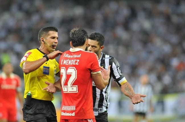 Fotos do jogo entre Atl�tico e Internacional, na estreia da S�rie A de 2022, no Mineir�o