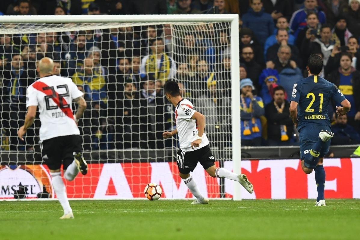Em contra-ataque mortal, Pity Martnez fechou vitria do River sobre Boca, de virada, na final da Libertadores
