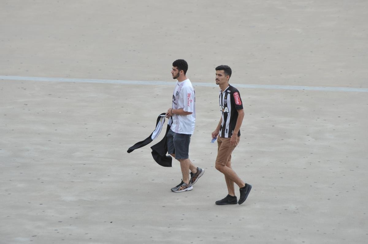 Fotos da torcida do Atltico na primeira final do Mineiro, contra o Cruzeiro, no Mineiro