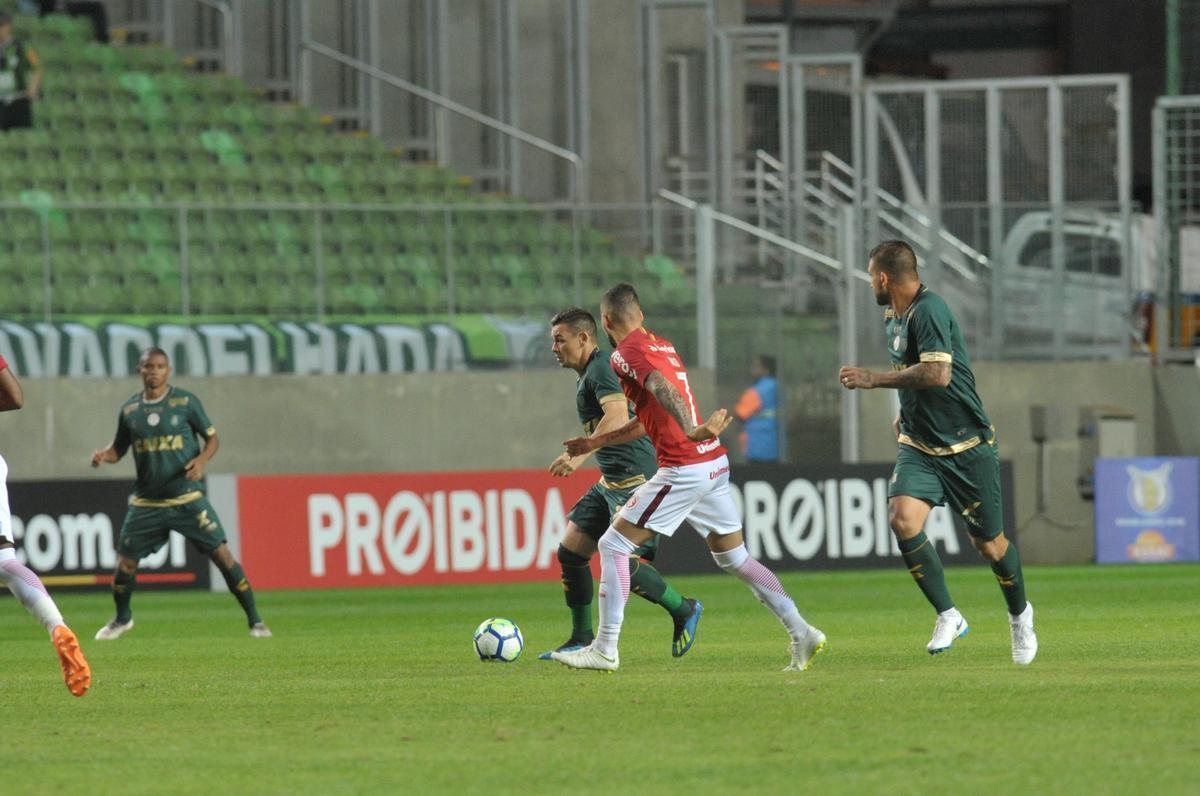 Fotos do jogo entre Amrica e Internacional, no Independncia, pela 15 rodada do Campeonato Brasileiro