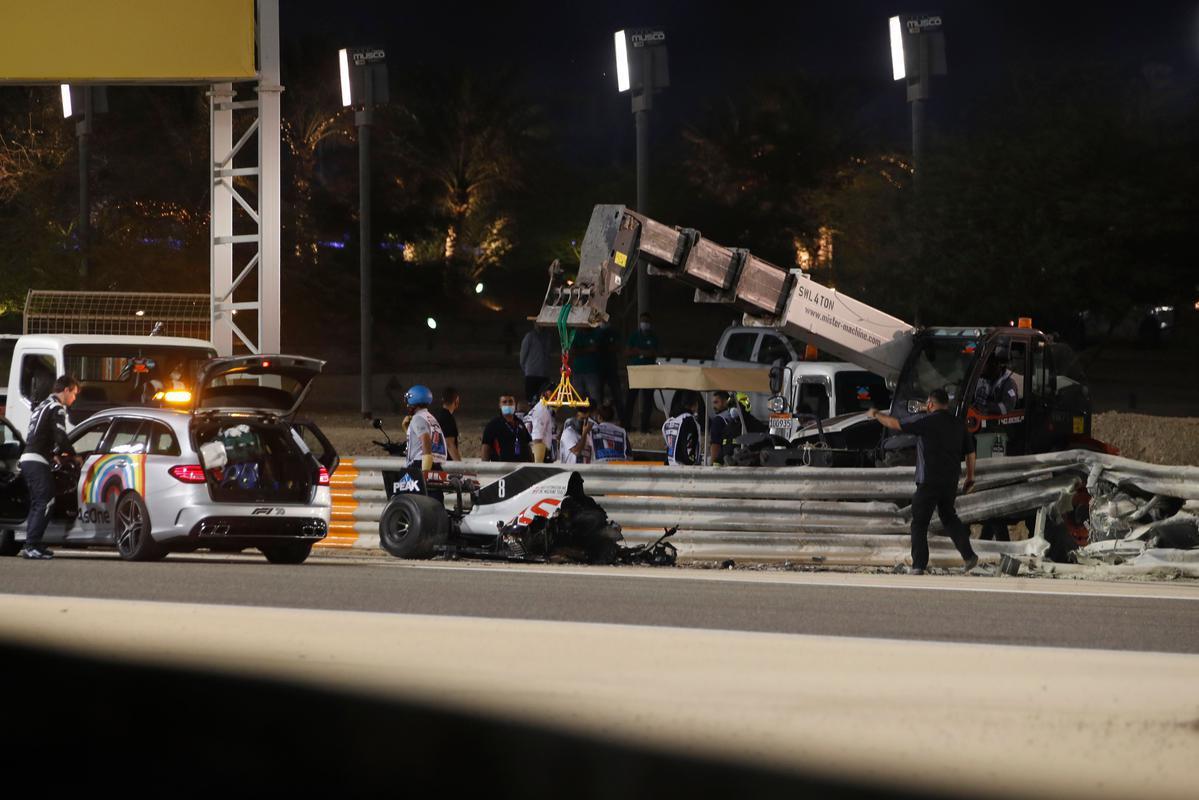 Carro de Grosjean pega fogo na Frmula 1; veja fotos
