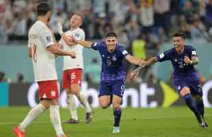 Julin lvarez marcou o segundo gol da Argentina sobre a Polnia no Estdio 974, em duelo pelo Grupo C da Copa do Mundo