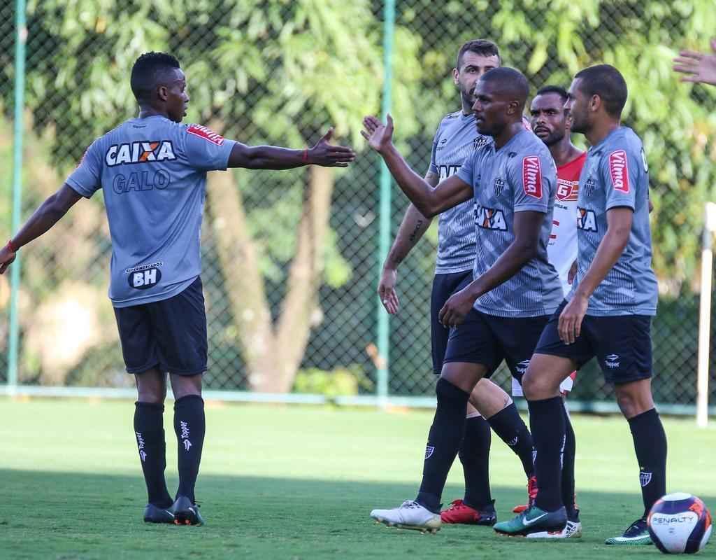 Com gols de Fred e Carlos Csar, Atltico vence jogo-treino contra Guarani de Divinpolis, na Cidade do Galo, por 2 a 0