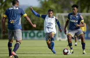 Imagens da reapresentao do Cruzeiro, na Toca II, aps vitria por 2 a 1 sobre a Caldense